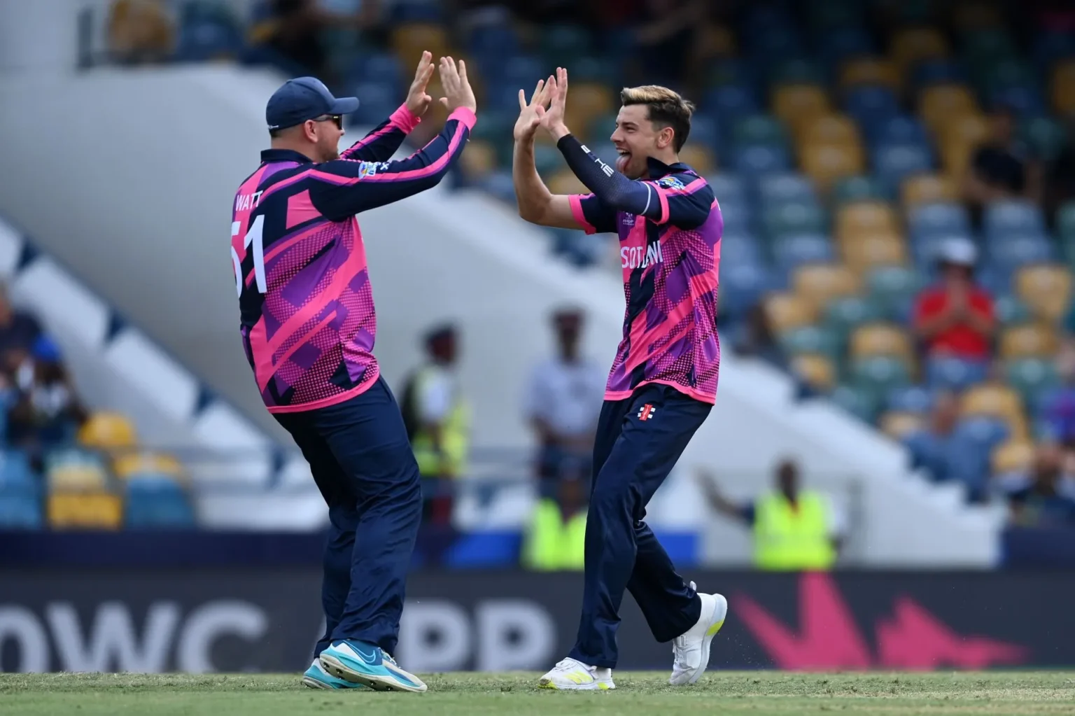 “If They Want to Let David Warner Open the Bowling” – Michael Jones Open to Australia’s Help to Knock England Out of T20 World Cup